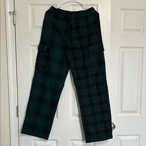 No Boundaries Men's Green Plaid Pajama Pants